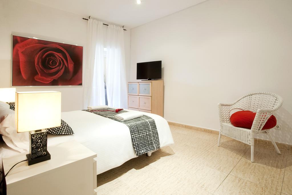 Ferienwohnung Rainbow Barcelona Zimmer foto