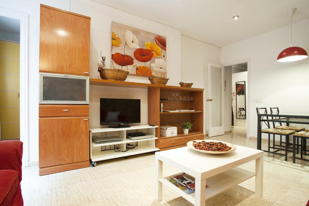 Ferienwohnung Rainbow Barcelona Zimmer foto