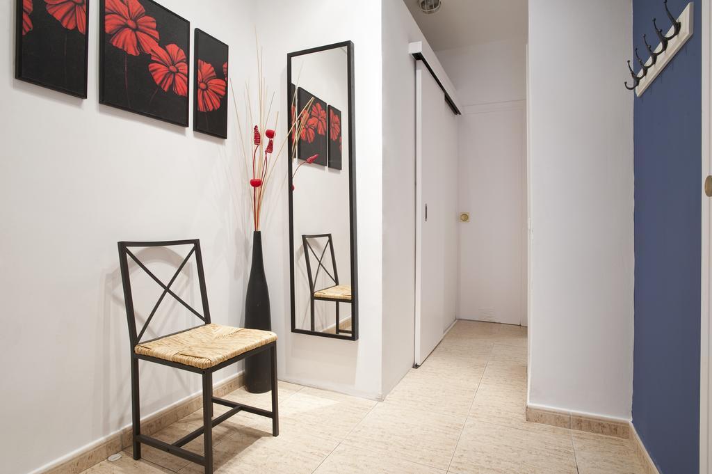 Ferienwohnung Rainbow Barcelona Zimmer foto