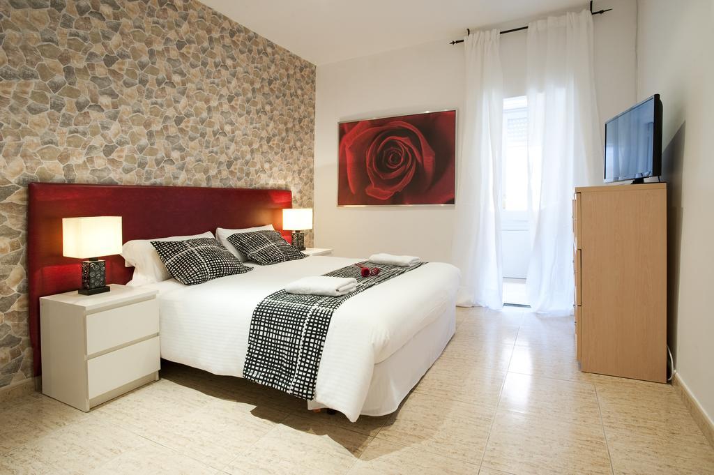 Ferienwohnung Rainbow Barcelona Zimmer foto